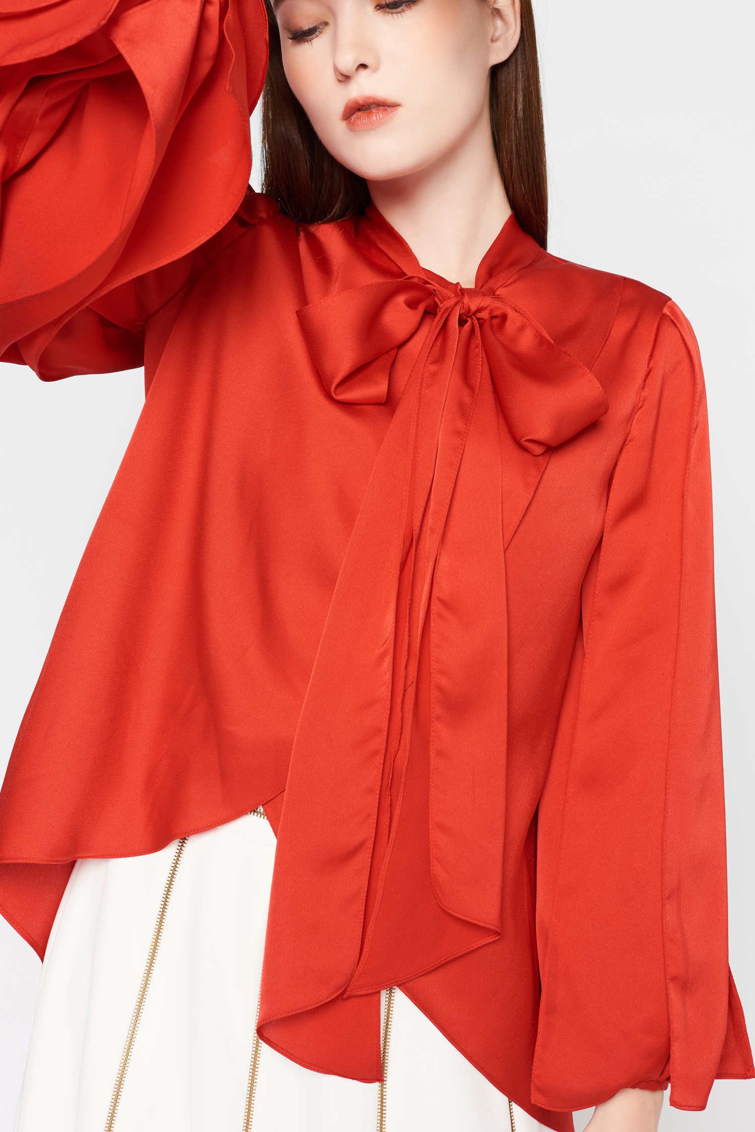 TIE KNOT PUFF SLEEVE BLOUSE